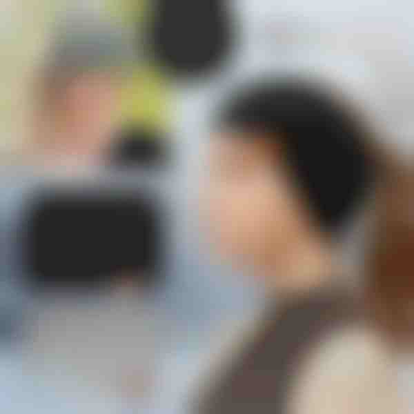 Háčkovaná čiapka s copom | BEANIEHUT