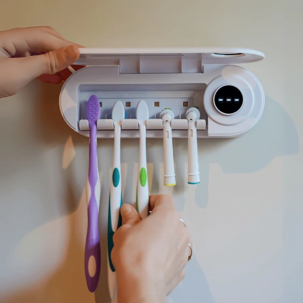UV sterilizátor zubnej kefky | CLENZOR